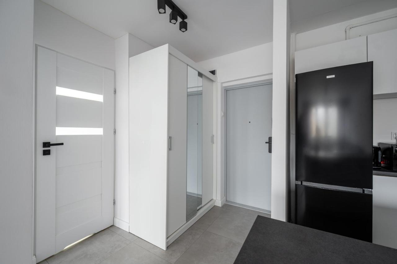Wierzbno Modern Apartment Варшава Екстериор снимка