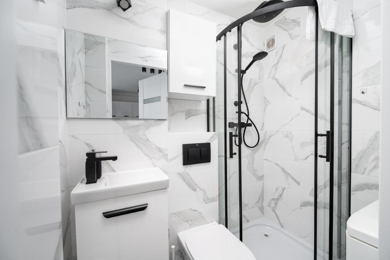 Wierzbno Modern Apartment Варшава Екстериор снимка
